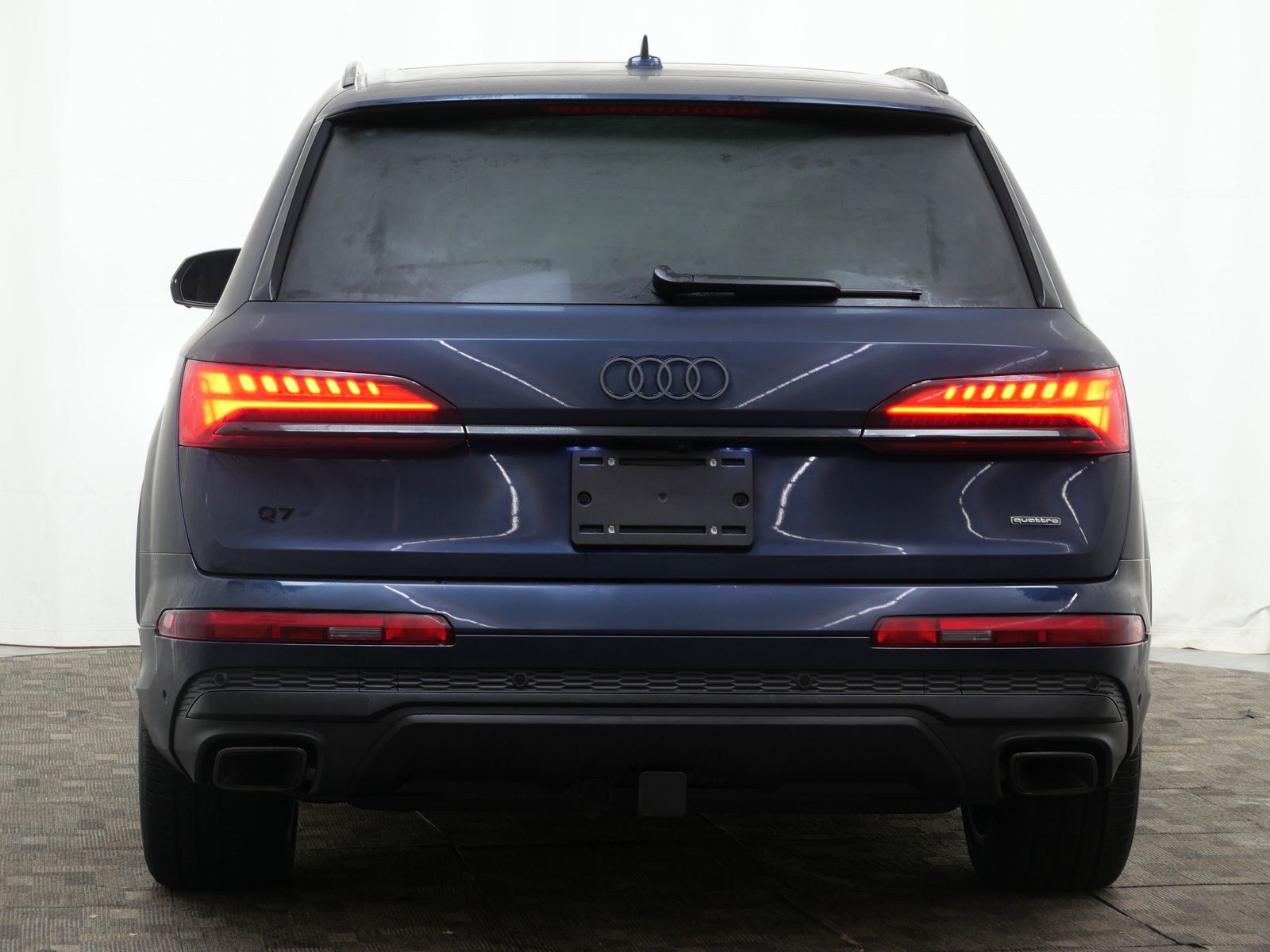 Thumbnail: 2026 Audi Q7 - 5