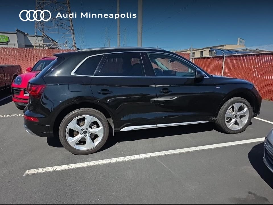 Thumbnail: 2023 Audi Q5 - 10