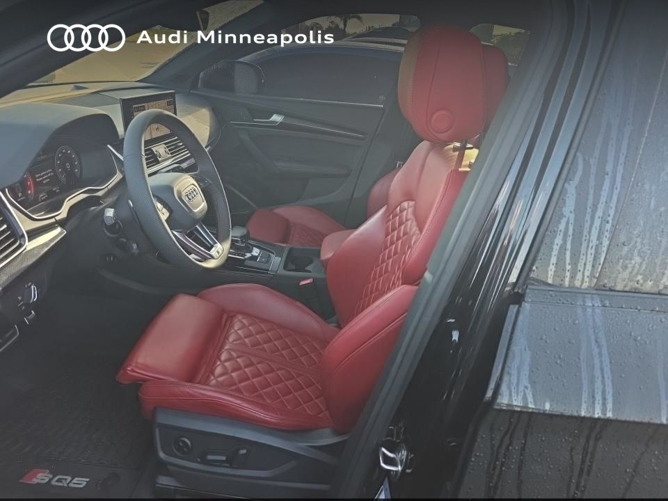 Thumbnail: 2023 Audi SQ5 - 13