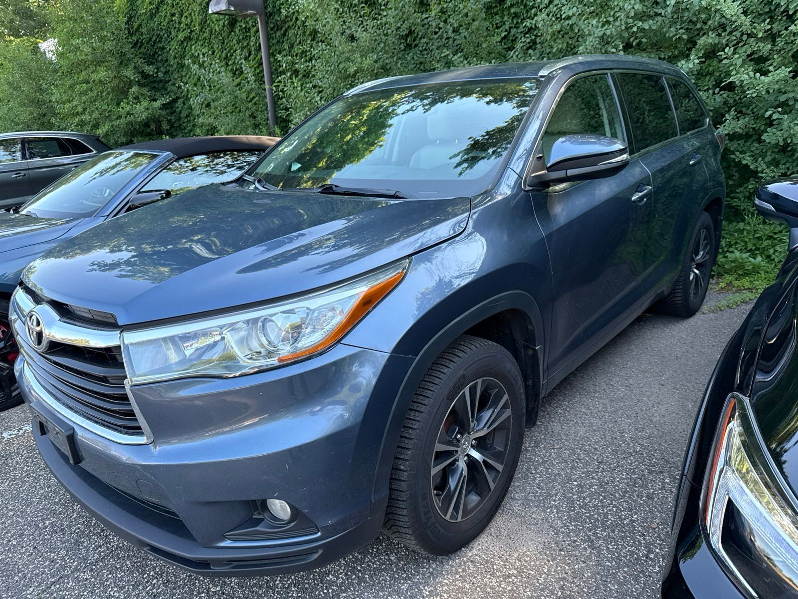 2015 Toyota Highlander XLE -
                  Golden Valley, MN