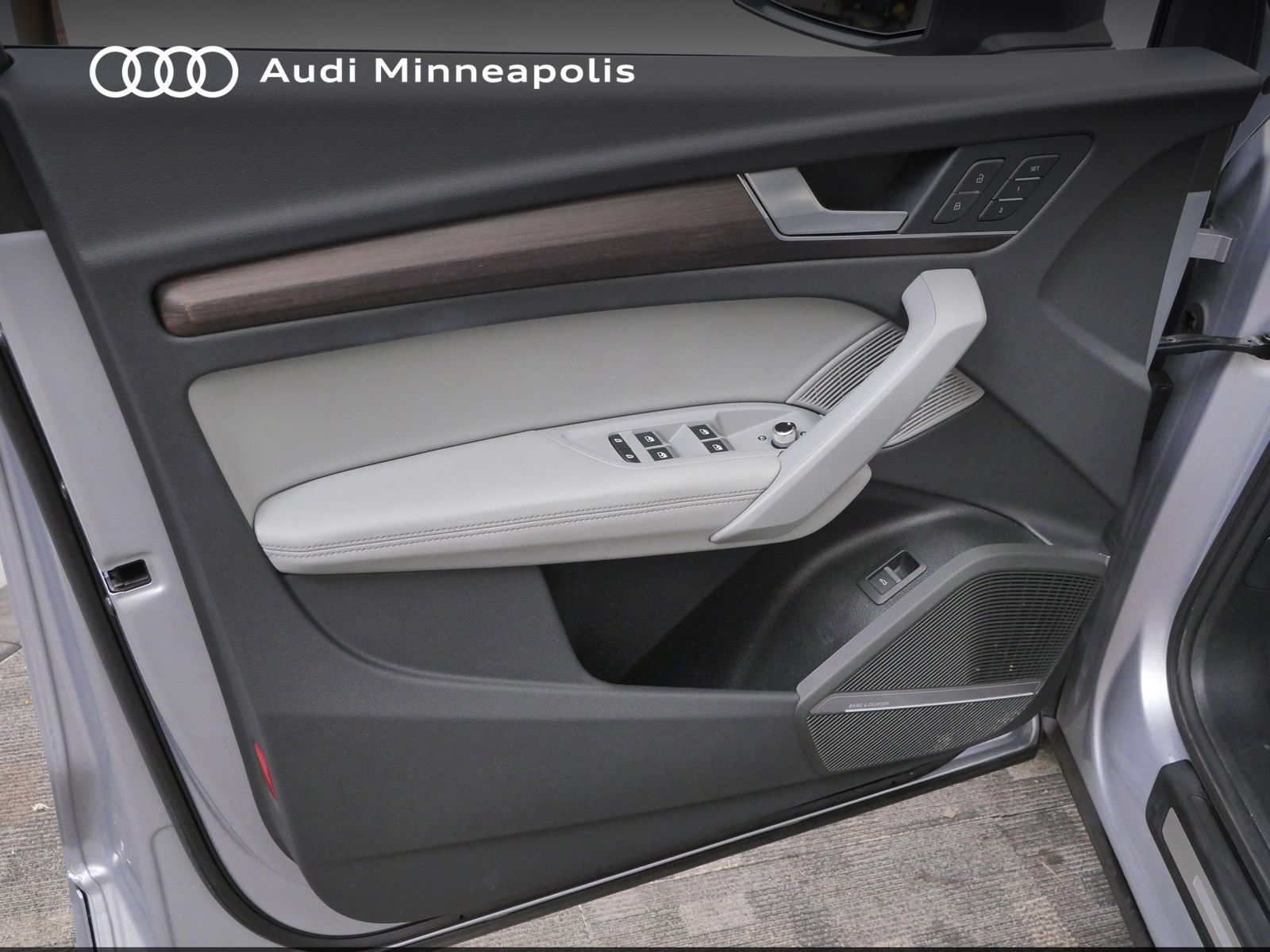 Thumbnail: 2023 Audi Q5 - 12