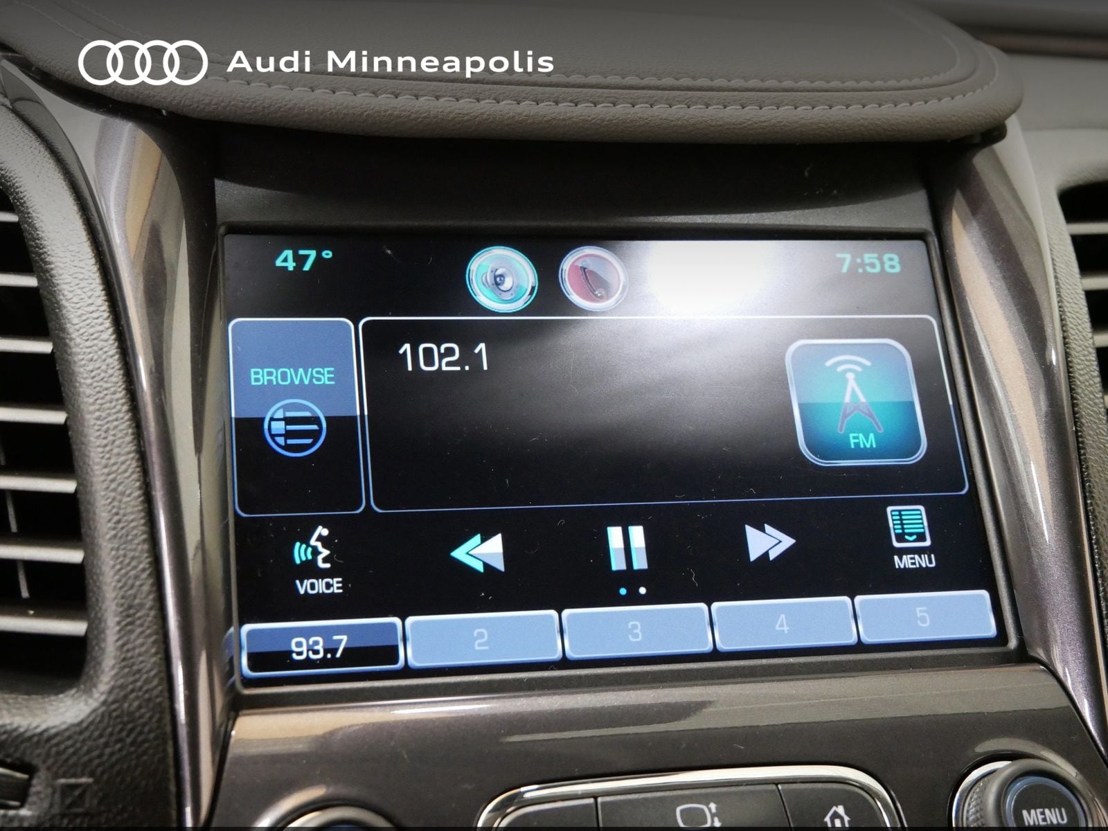 Thumbnail: 2015 Chevrolet Impala - 23