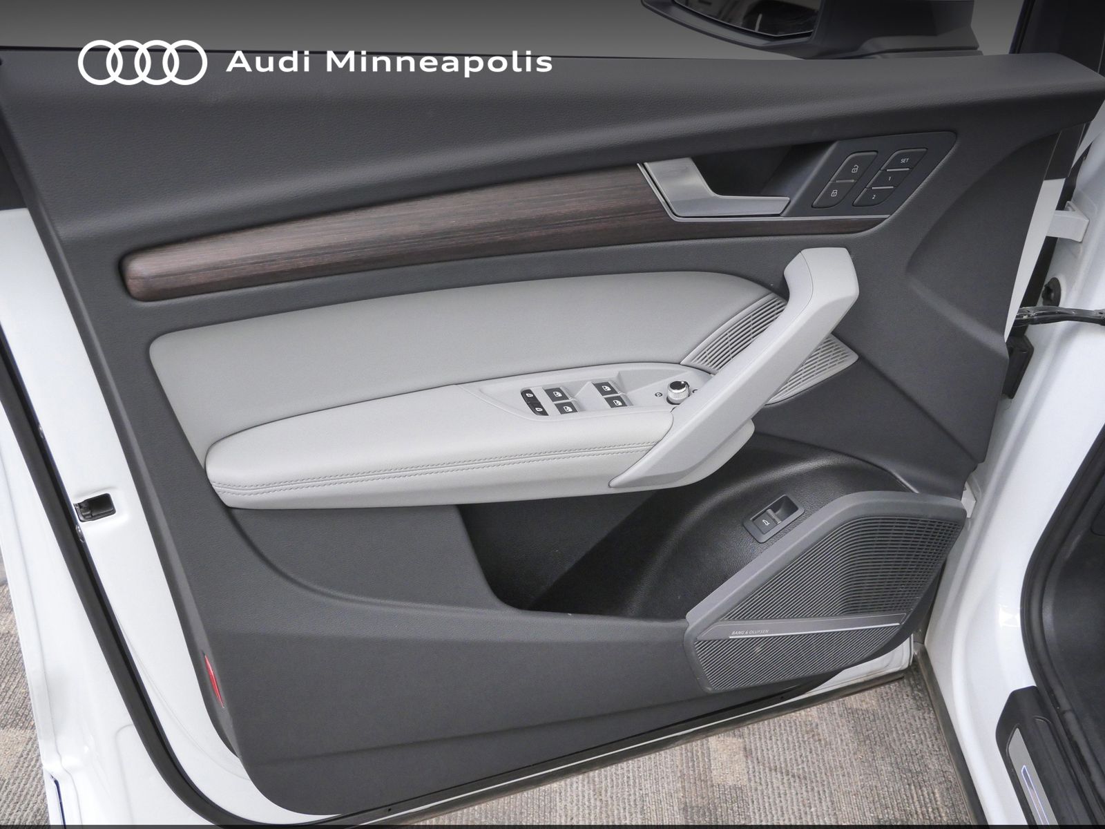 Thumbnail: 2023 Audi Q5 - 12
