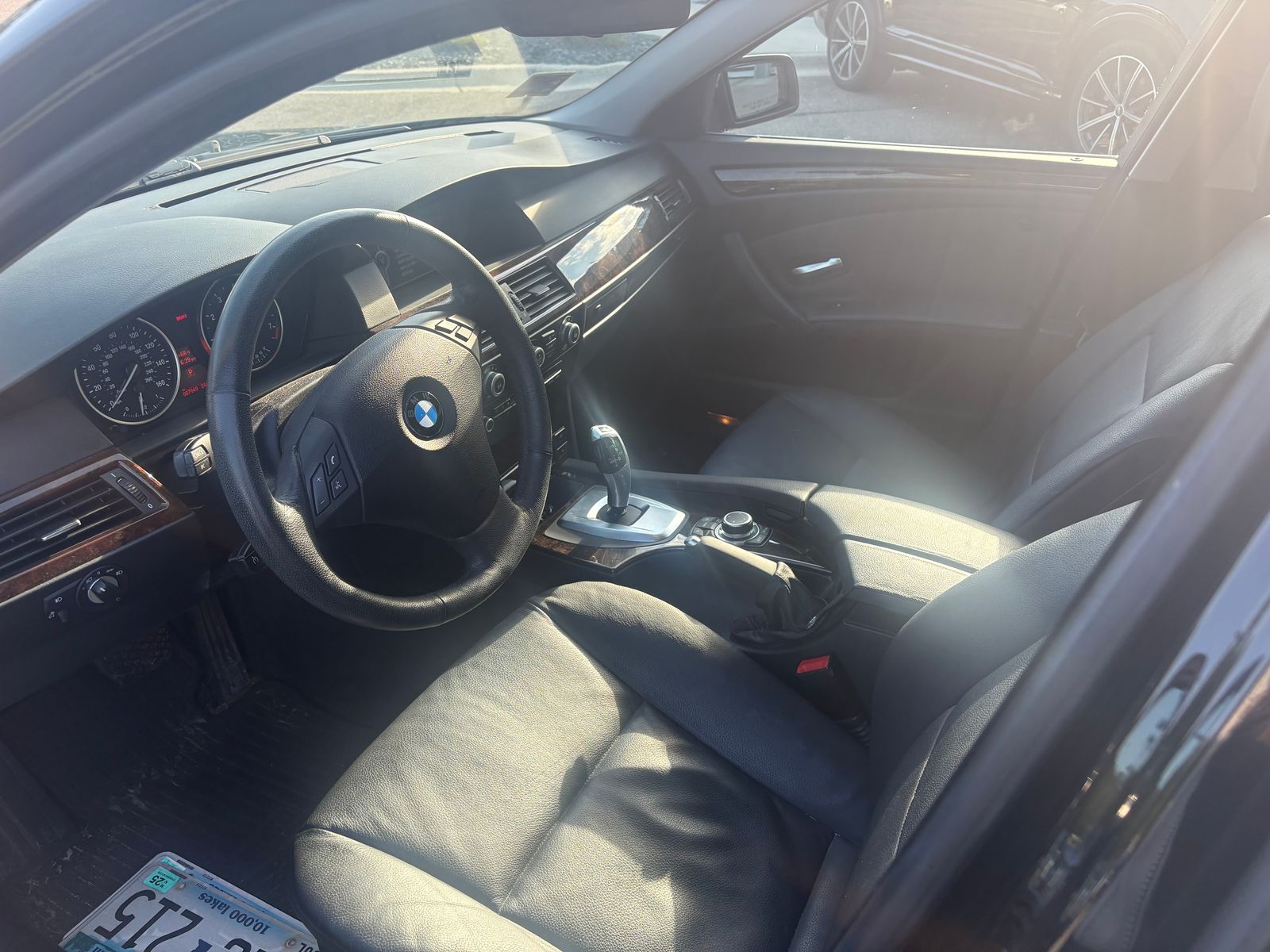 Thumbnail: 2010 BMW 5 Series - 2