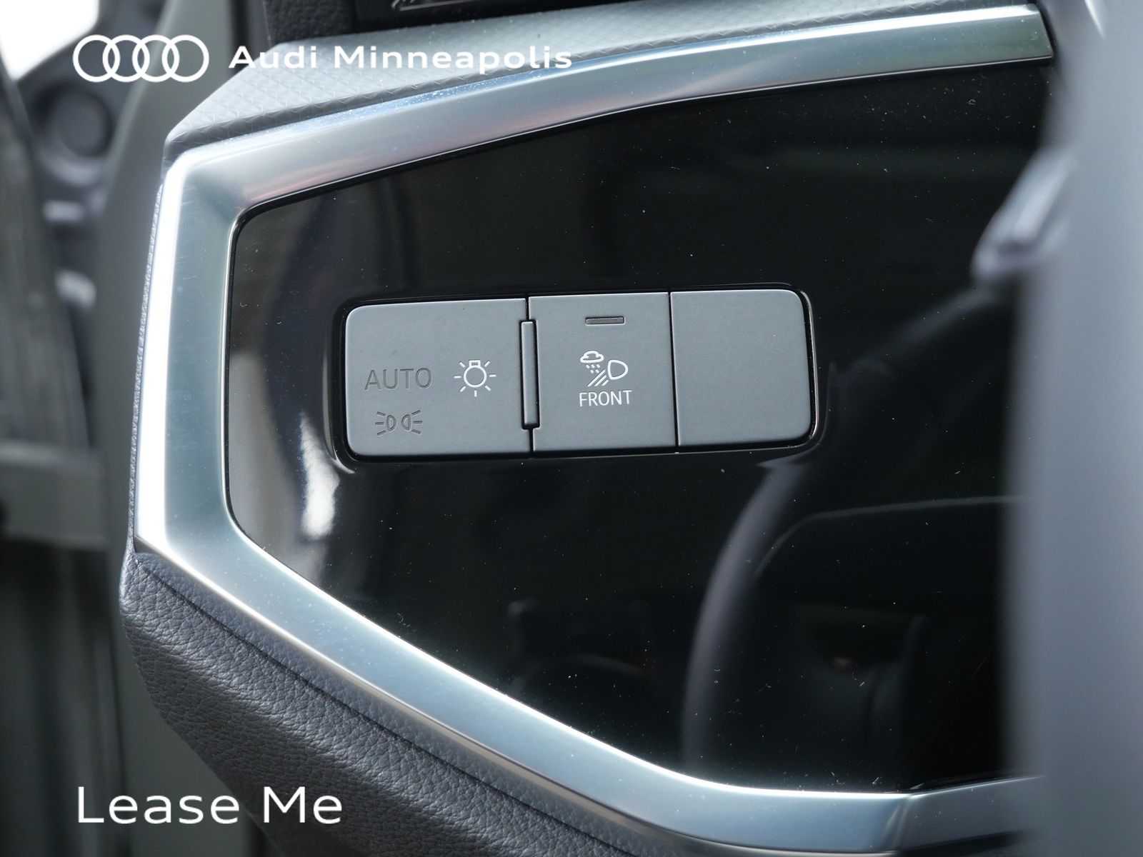 Thumbnail: 2025 Audi Q3 - 19