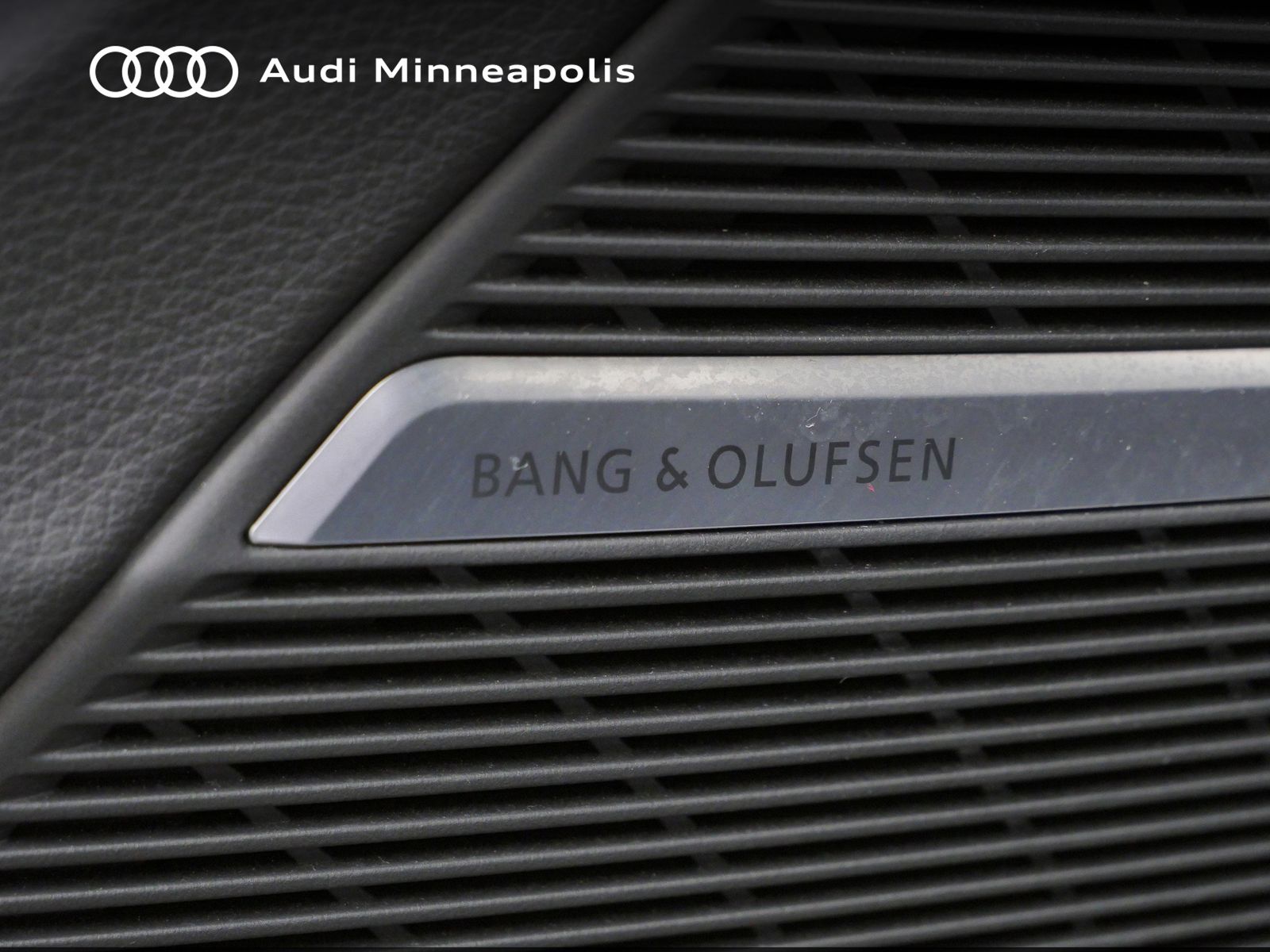 Thumbnail: 2021 Audi Q8 - 19