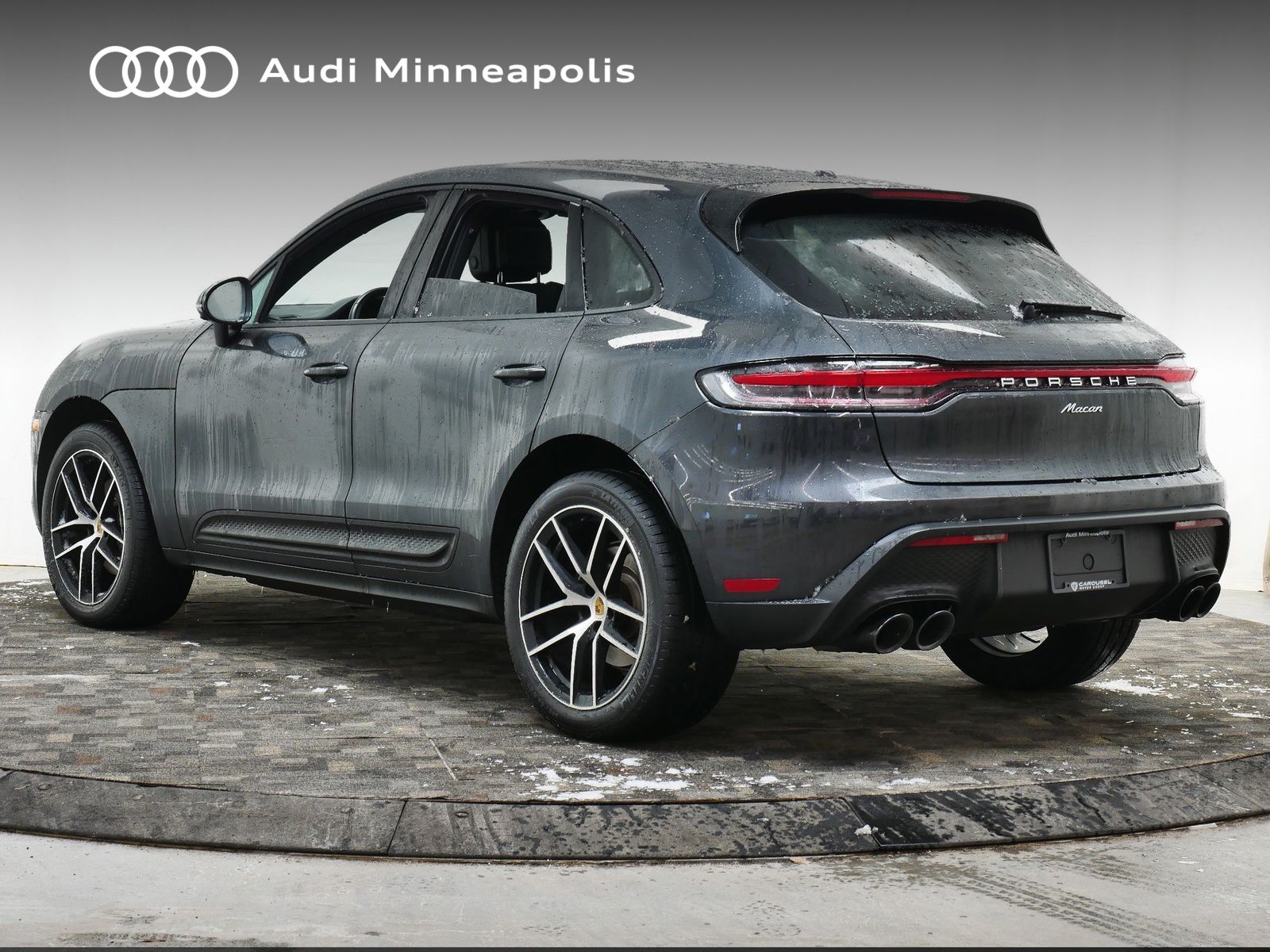 Thumbnail: 2023 Porsche Macan - 4