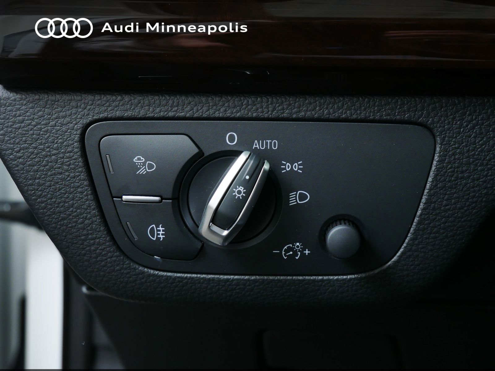 Thumbnail: 2018 Audi Q5 - 18