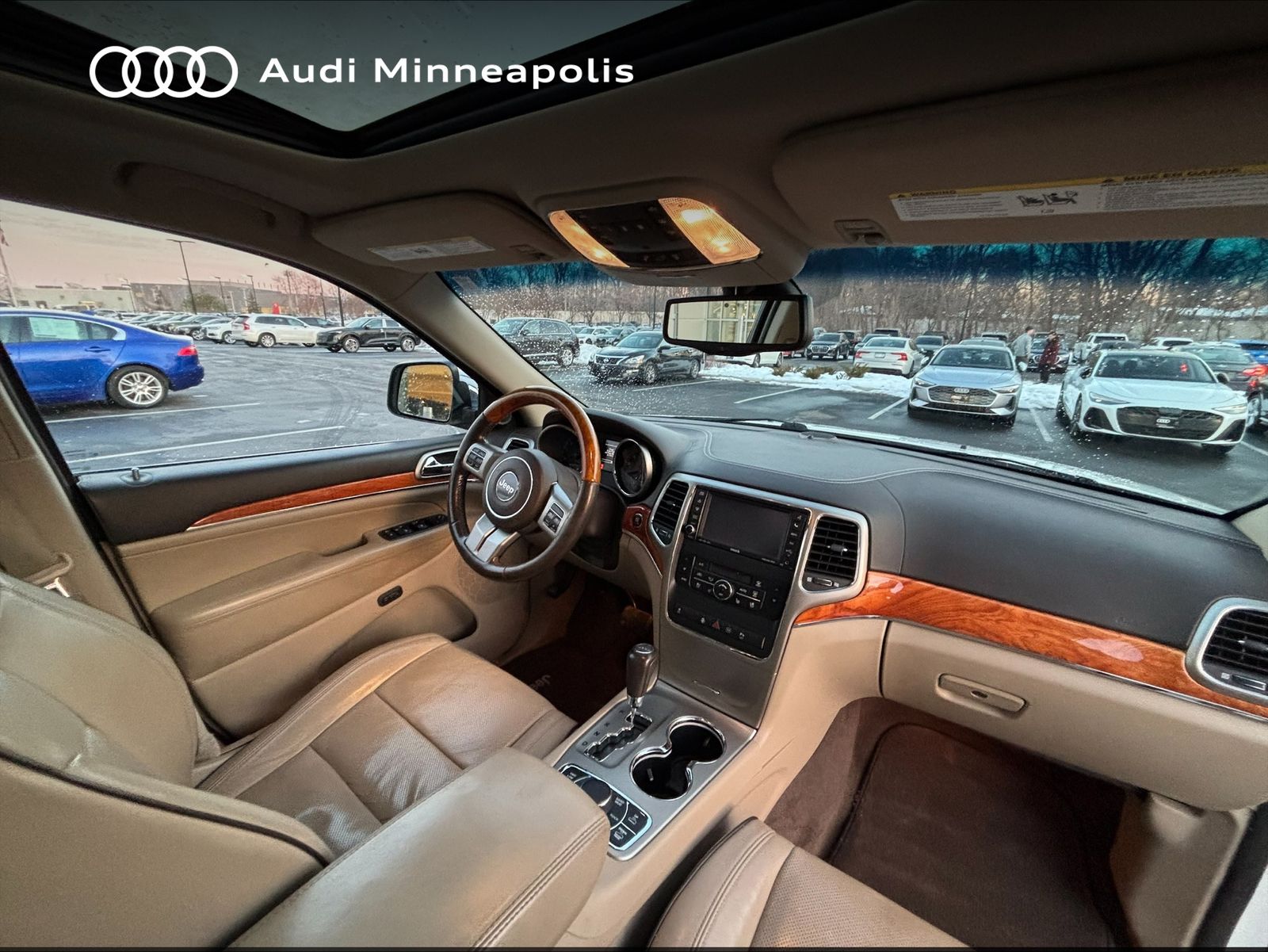 Thumbnail: 2011 Jeep Grand Cherokee - 2