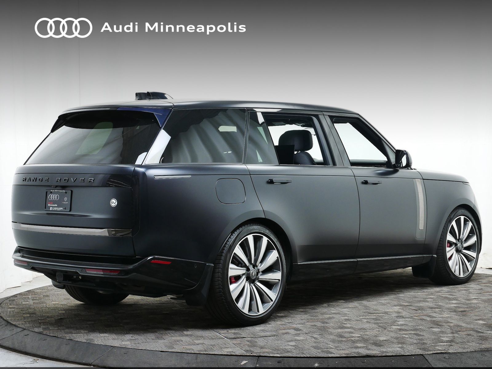 Thumbnail: 2023 Land Rover Range Rover - 6