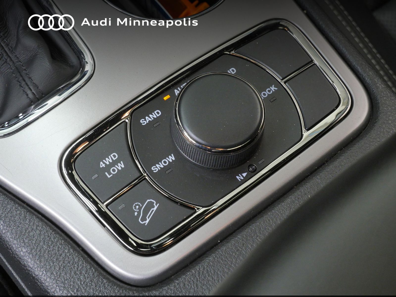 Thumbnail: 2021 Jeep Grand Cherokee - 27