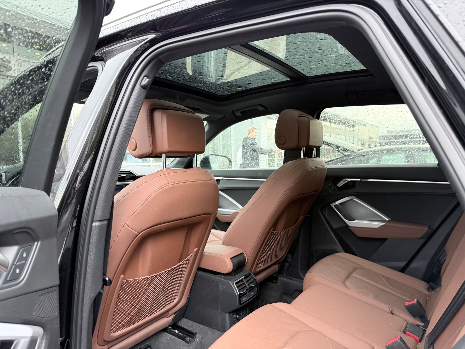 Thumbnail: 2020 Audi Q3 - 1