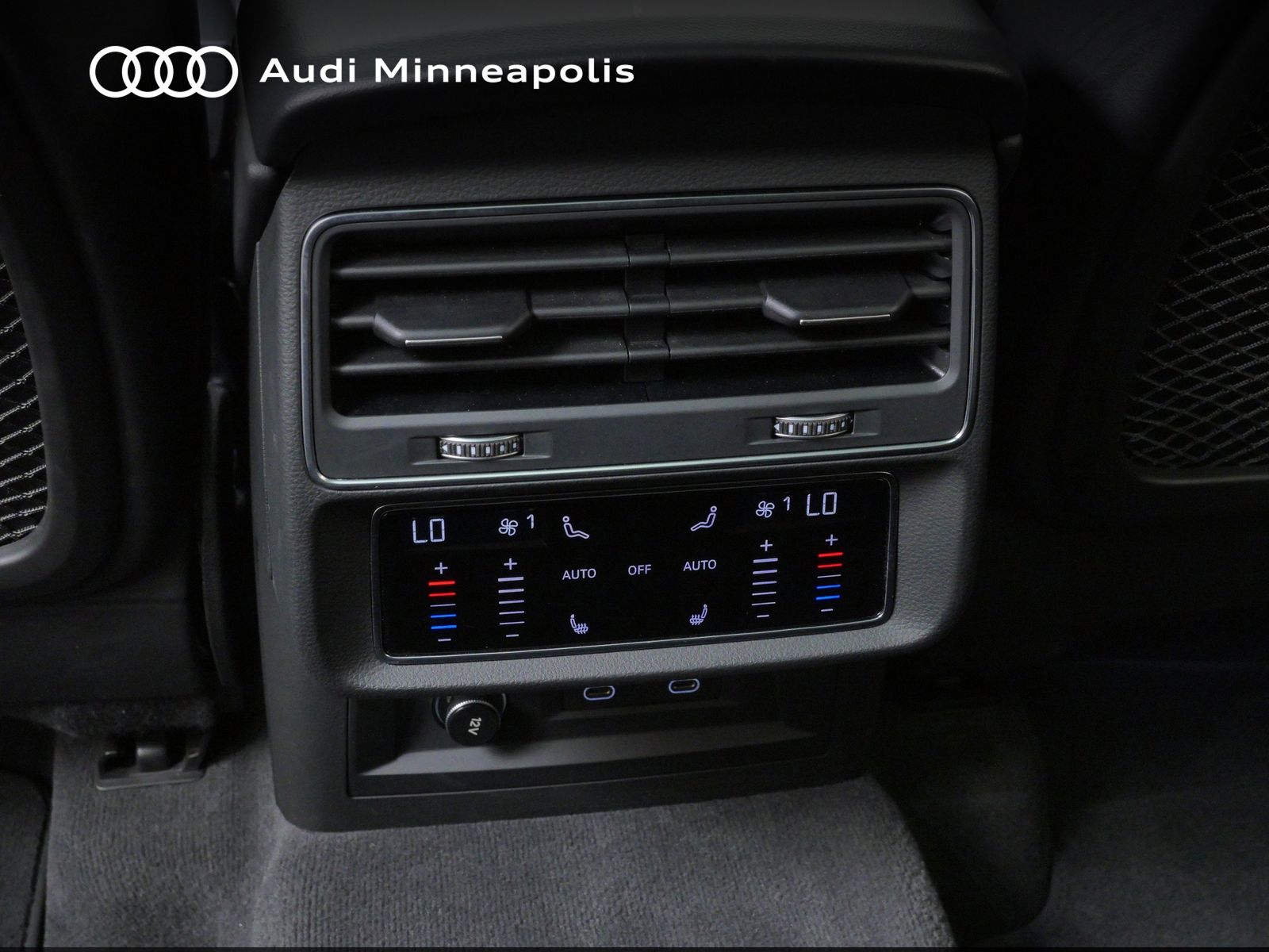 Thumbnail: 2023 Audi Q7 - 18