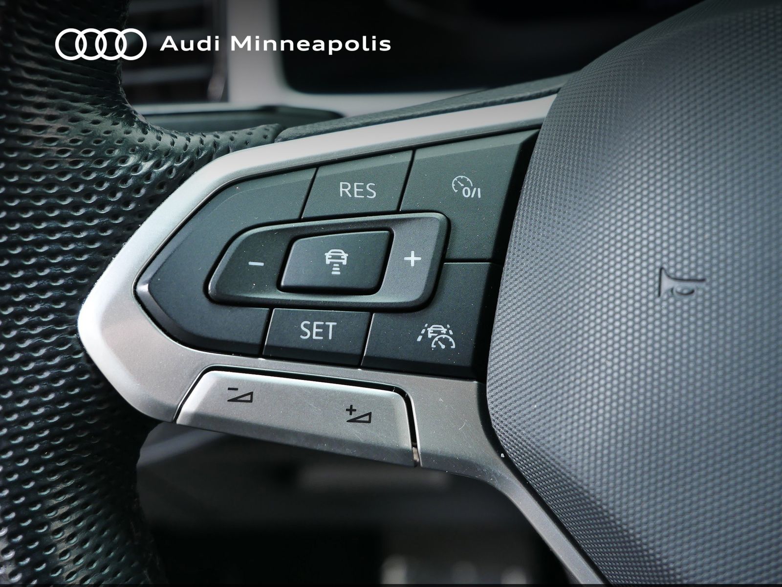 Thumbnail: 2021 Volkswagen Atlas - 20