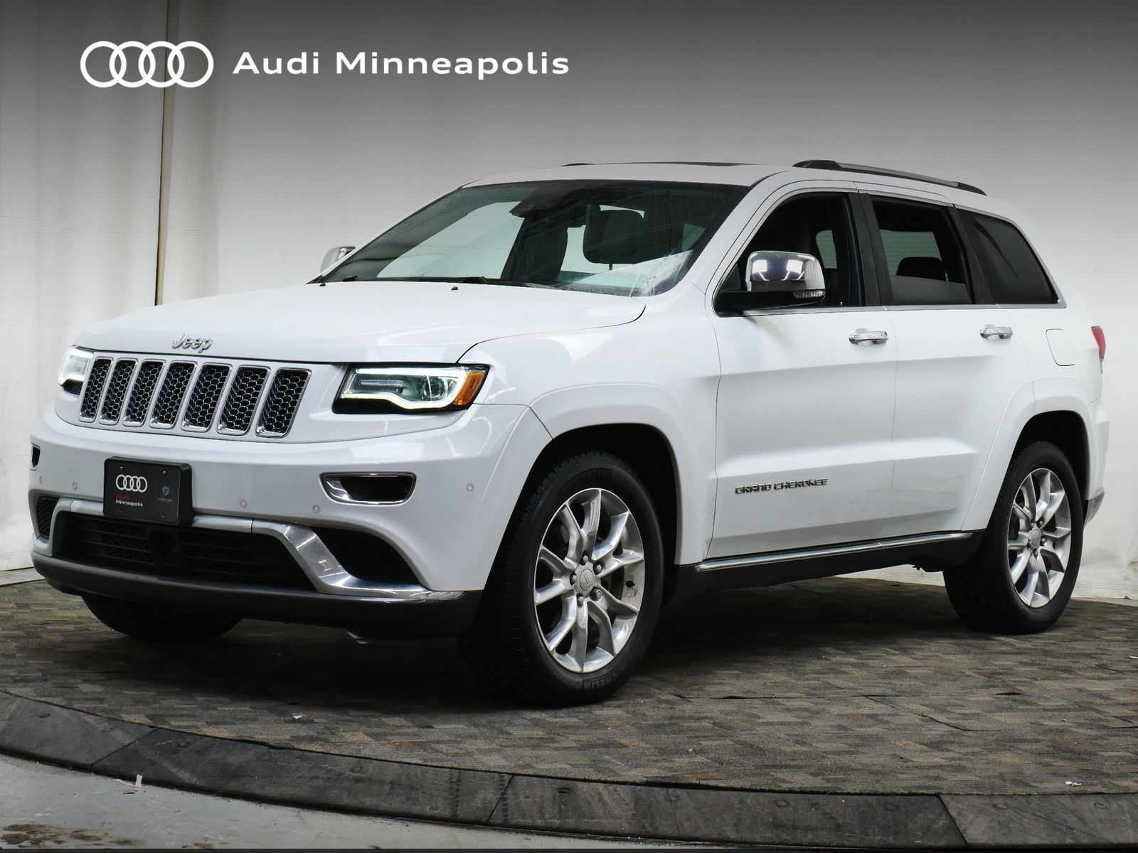 Thumbnail: 2016 Jeep Grand Cherokee - 1