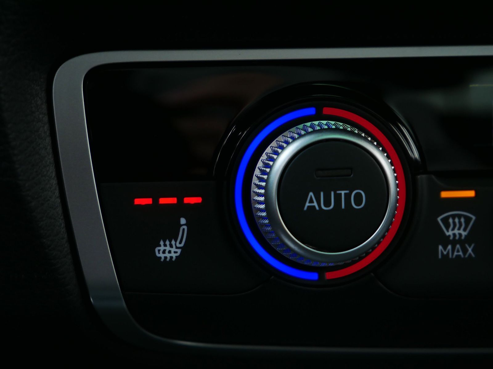 Thumbnail: 2025 Audi Q3 - 24