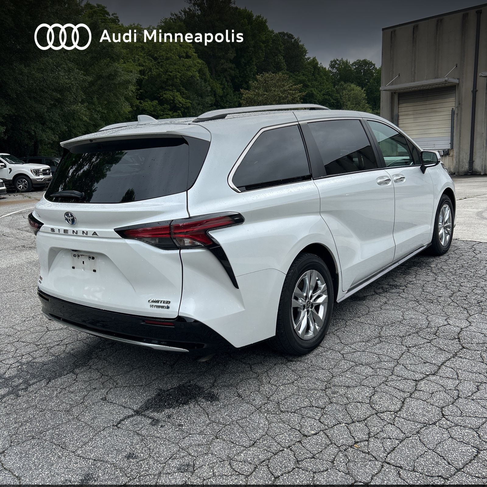 2022 Toyota Sienna Limited 5