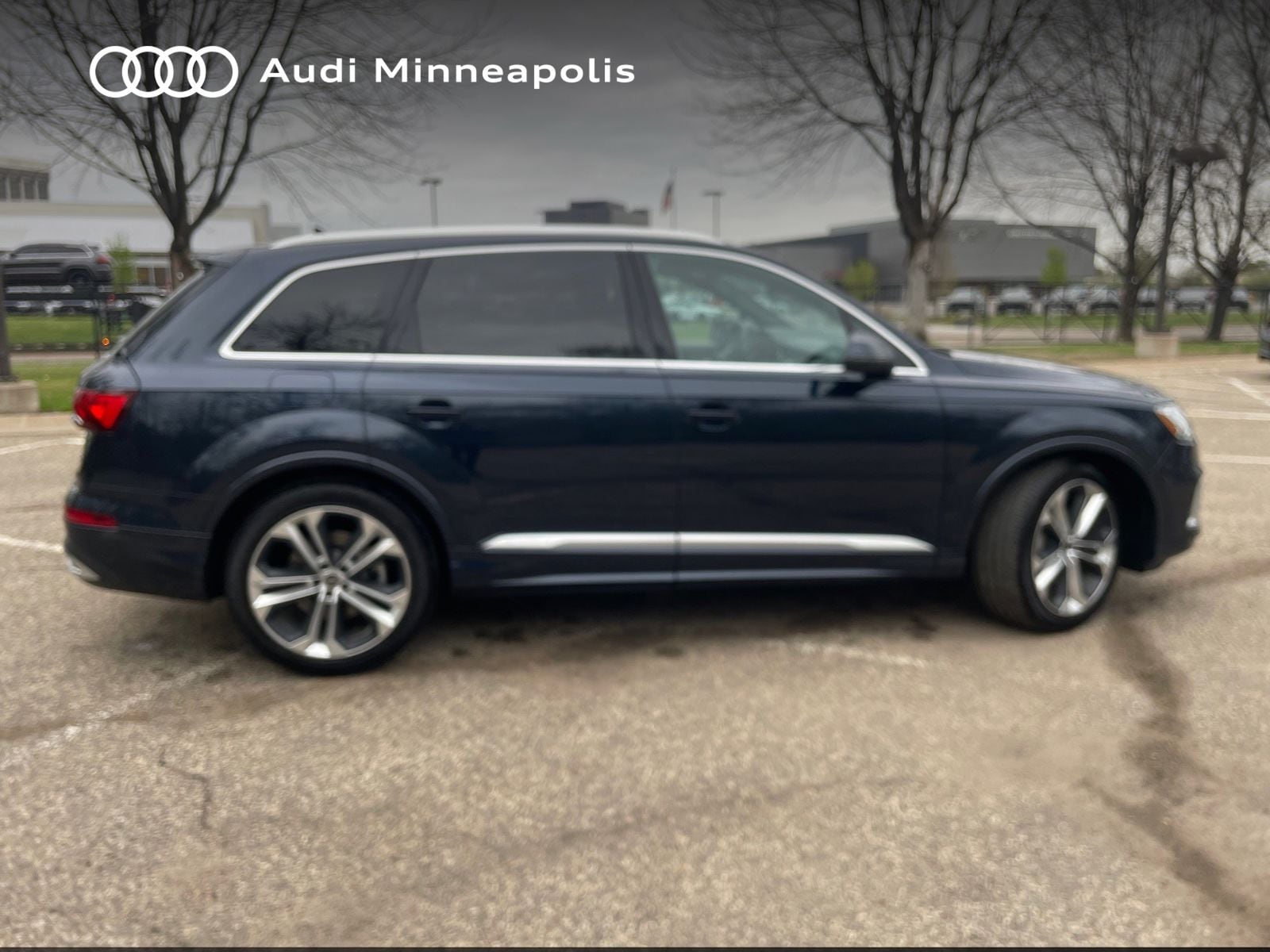 Thumbnail: 2023 Audi Q7 - 12