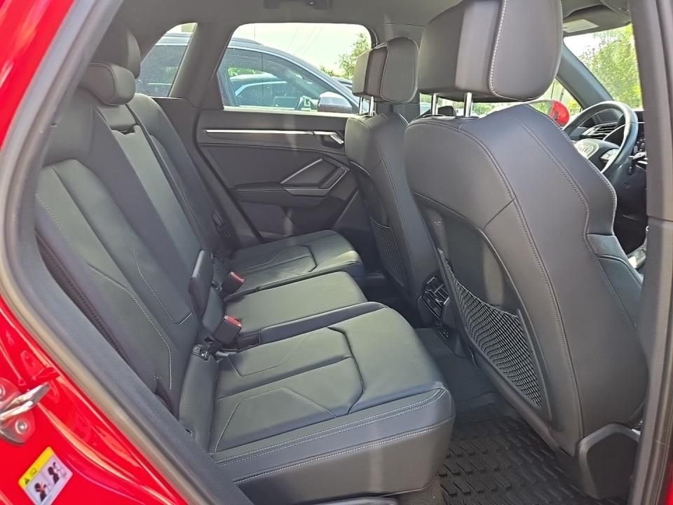 Thumbnail: 2021 Audi Q3 - 7