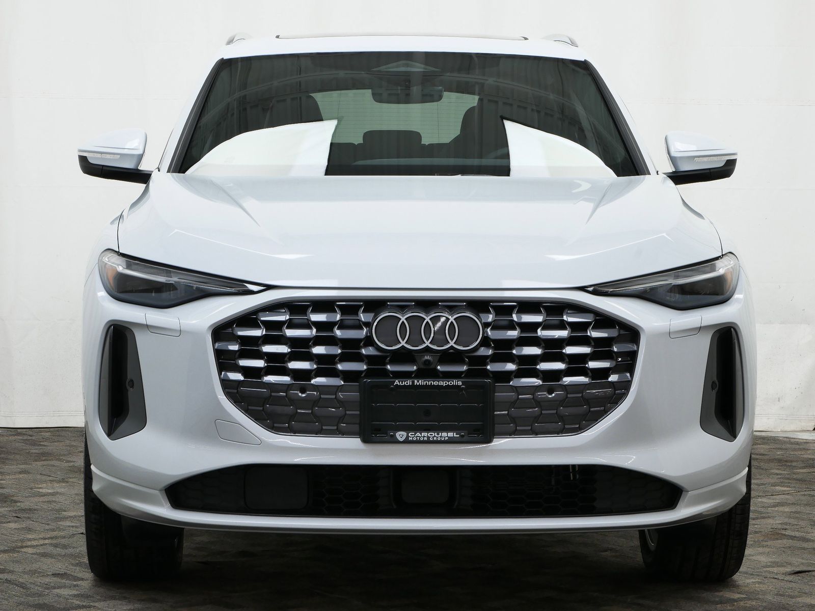 Thumbnail: 2025 Audi Q5 - 9