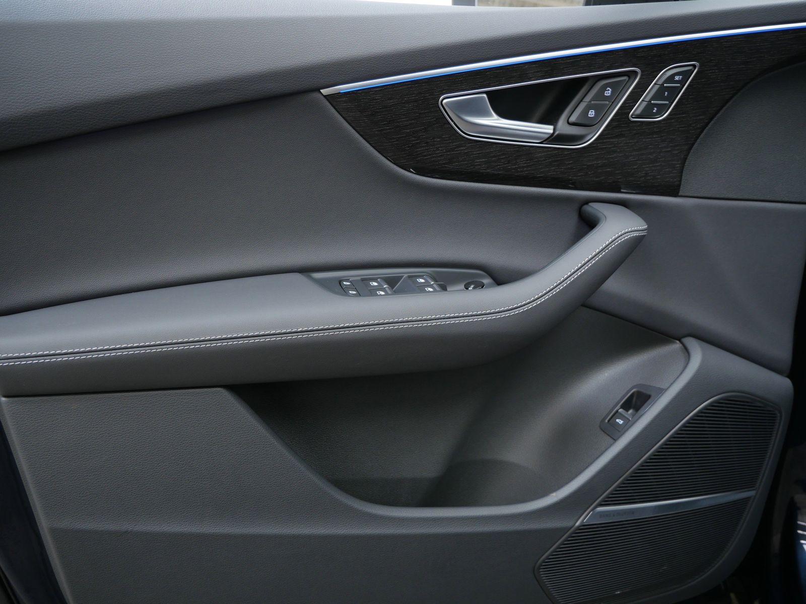 Thumbnail: 2026 Audi Q7 - 10