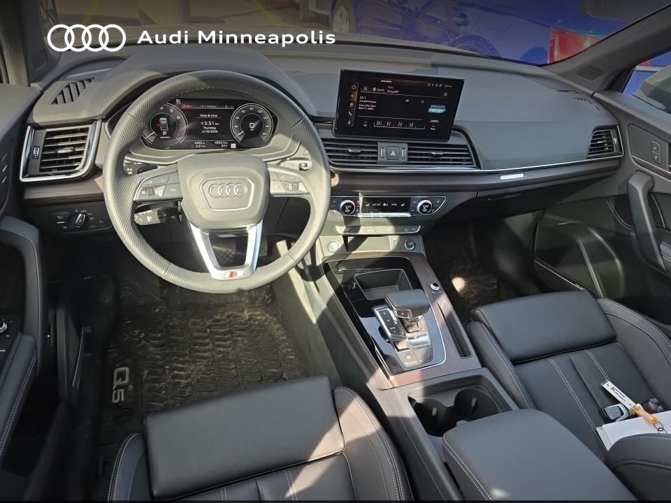 Thumbnail: 2025 Audi Q5 - 2