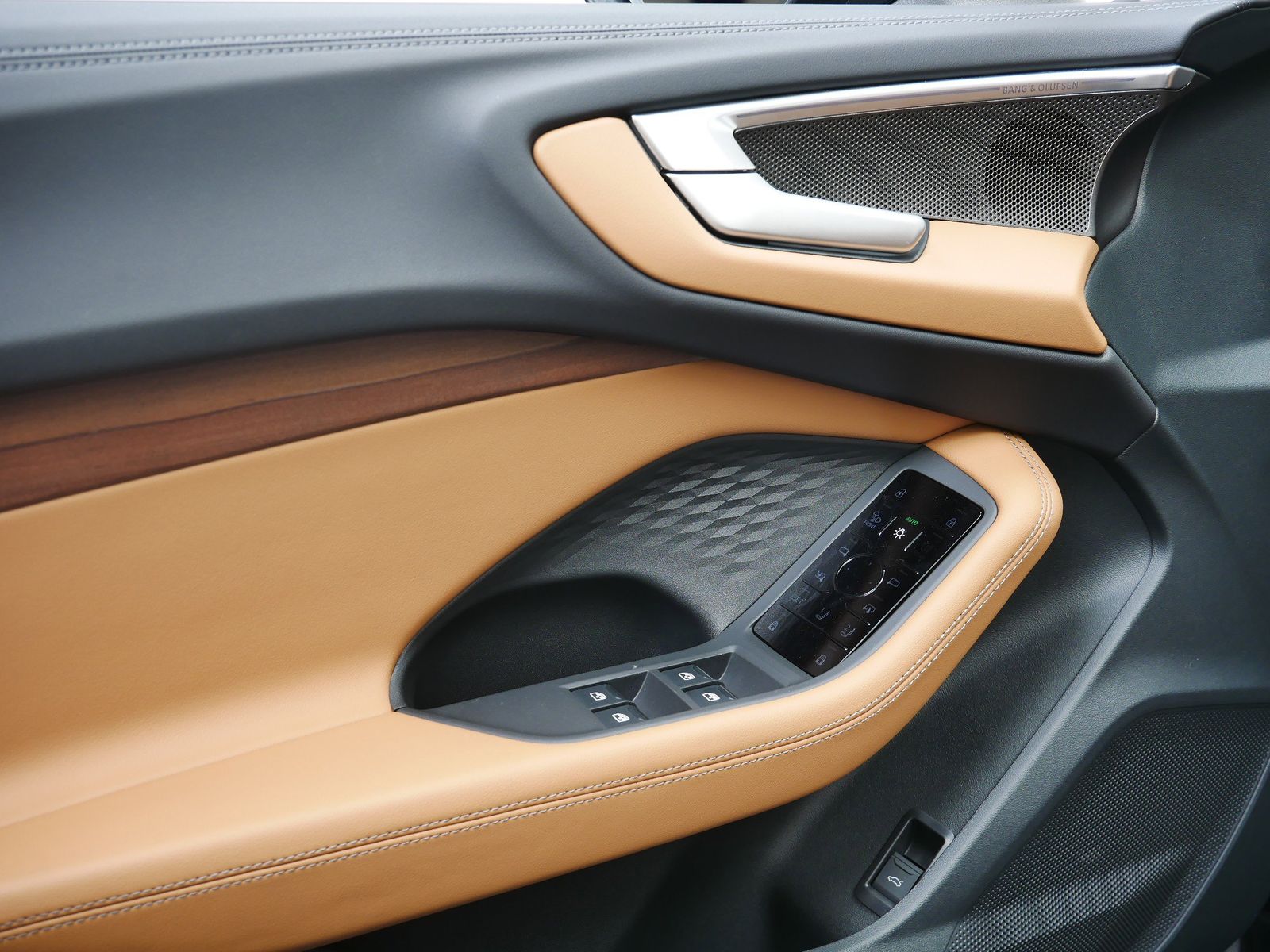 Thumbnail: 2025 Audi A5 - 10