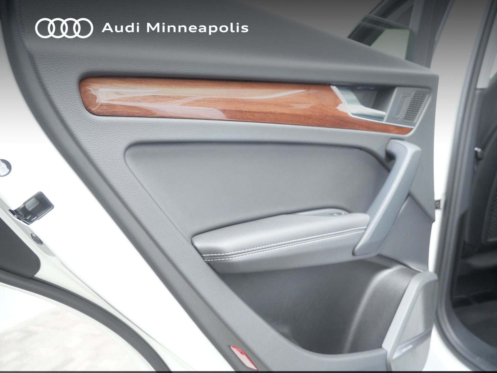 Thumbnail: 2023 Audi Q5 - 16