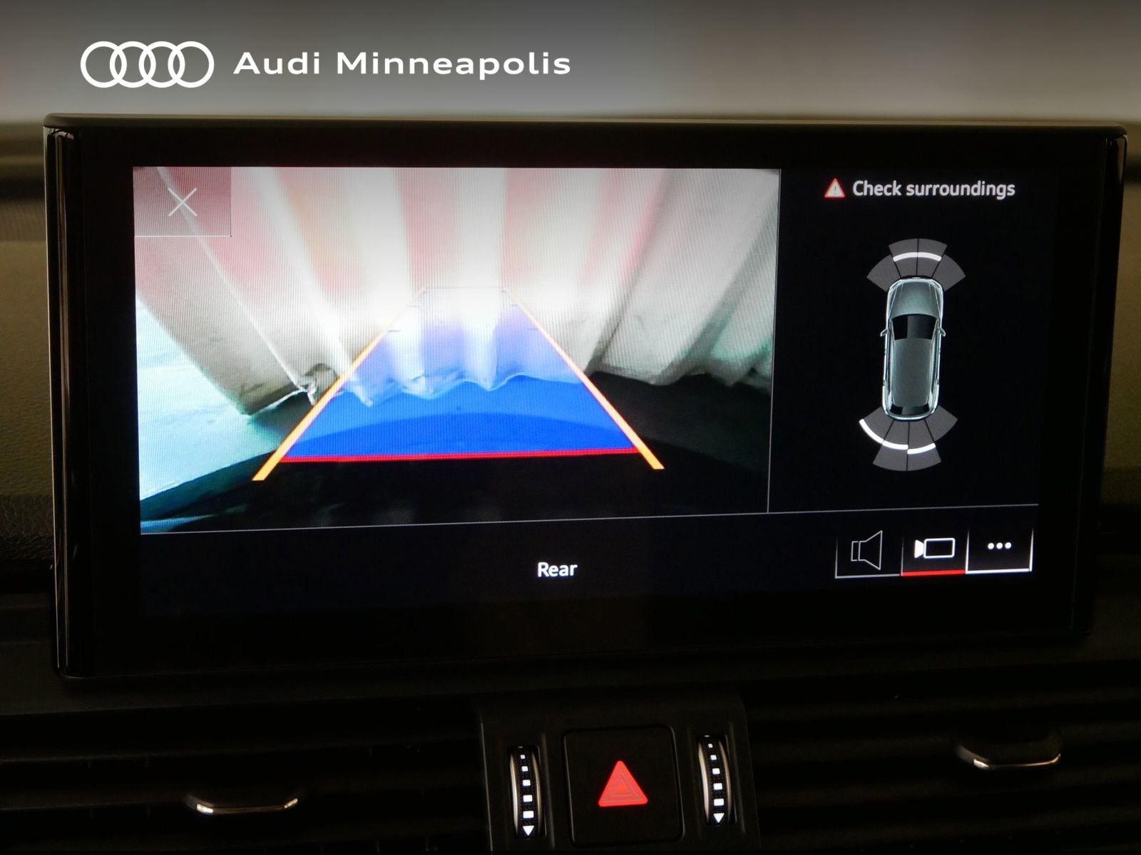 Thumbnail: 2025 Audi Q5 - 19