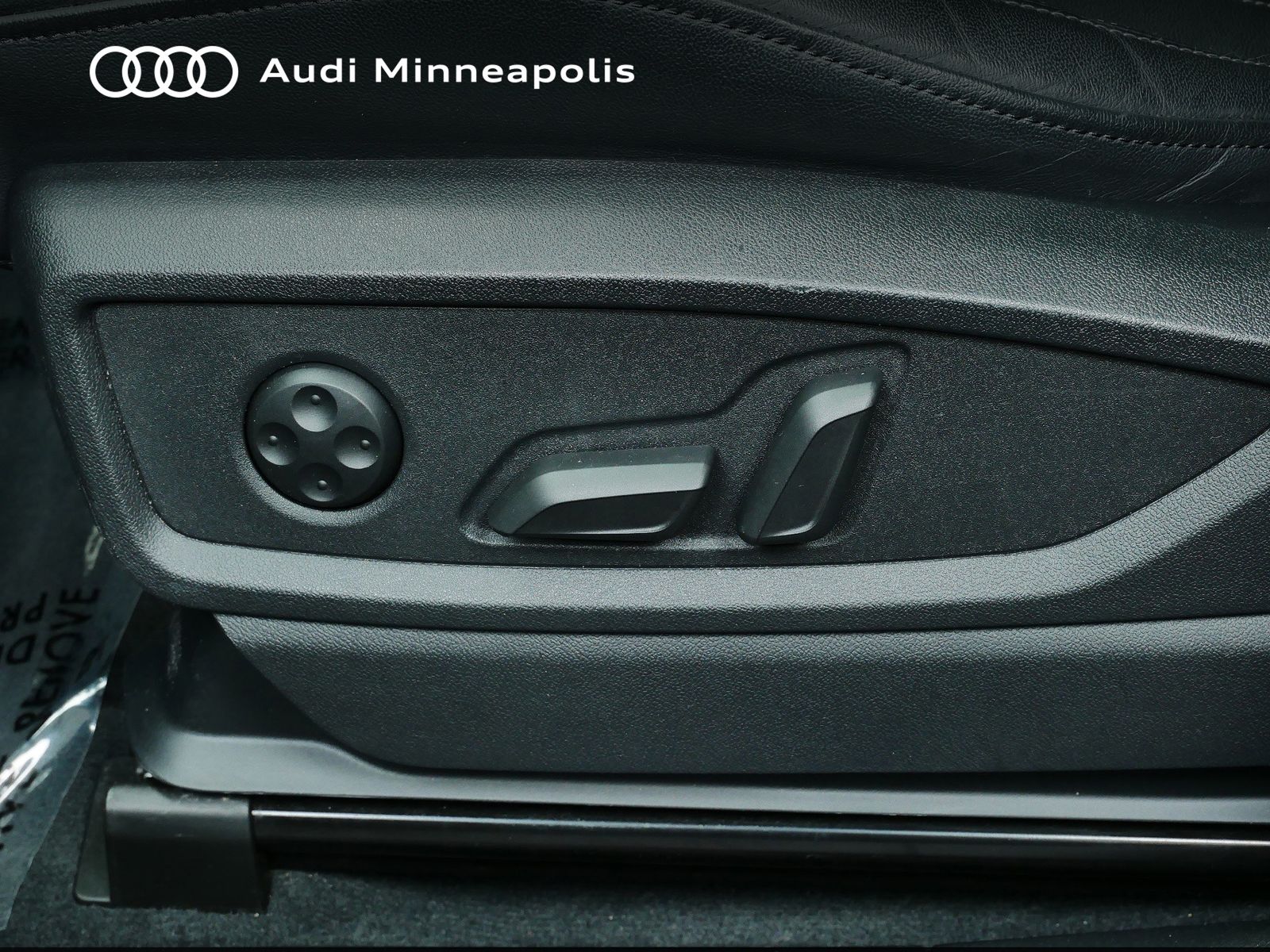 Thumbnail: 2025 Audi Q5 - 12