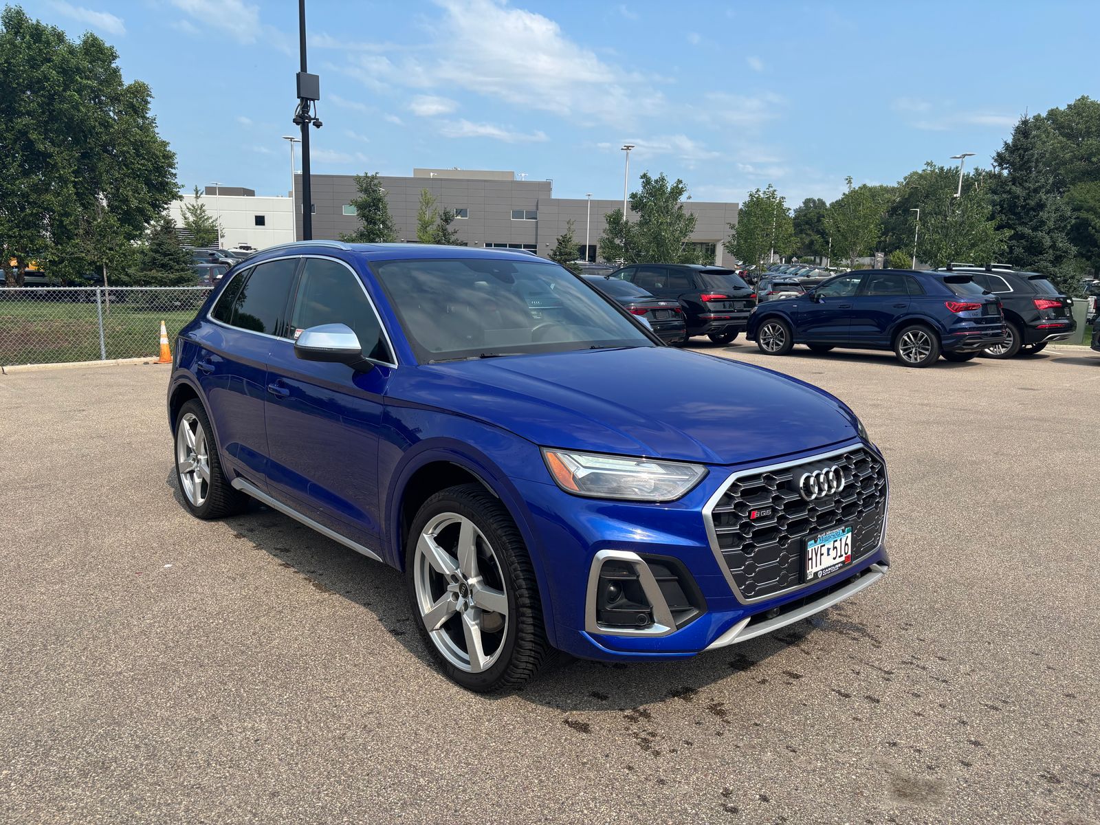 Thumbnail: 2022 Audi SQ5 - 1