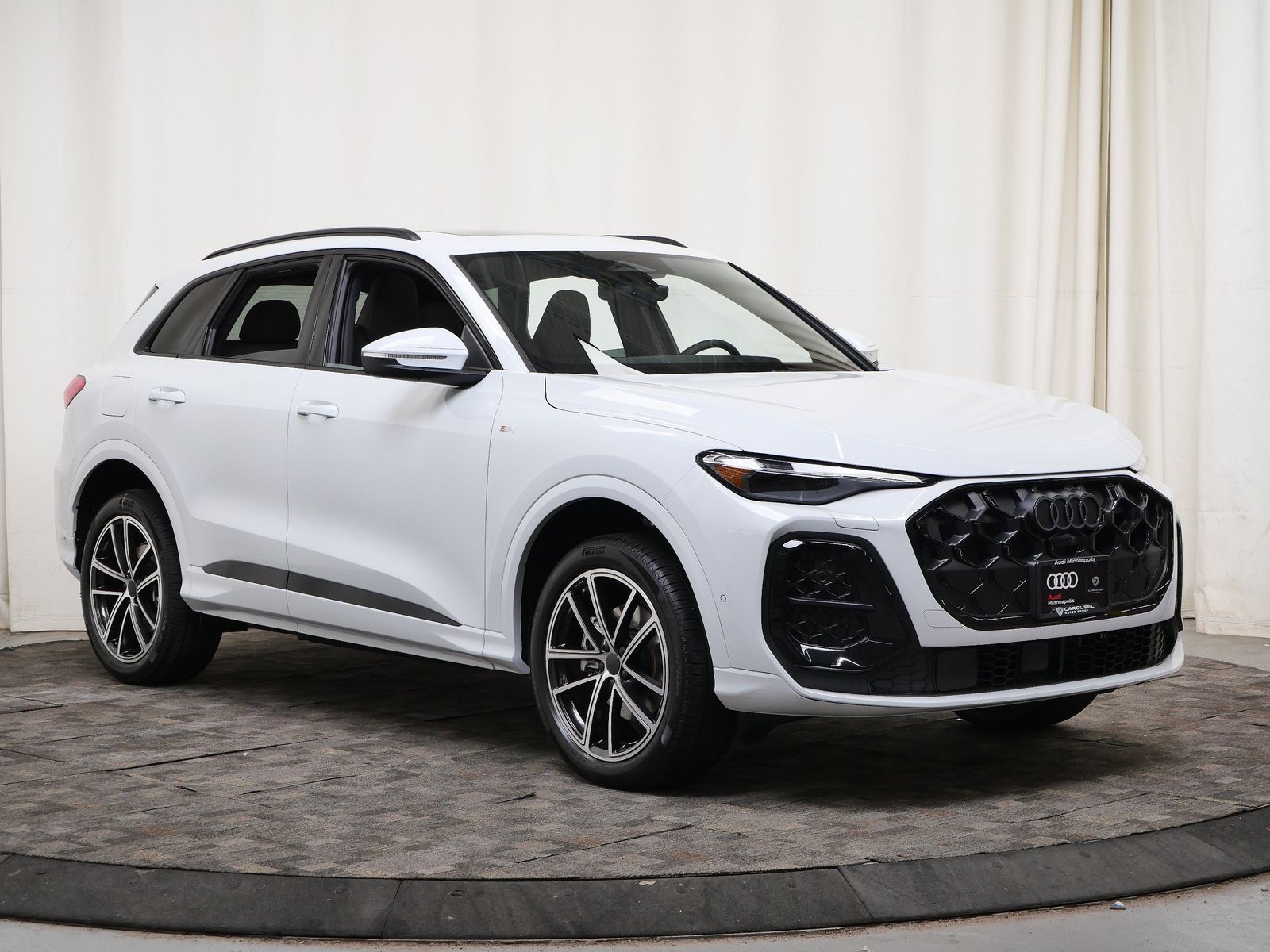 Thumbnail: 2026 Audi Q5 - 8
