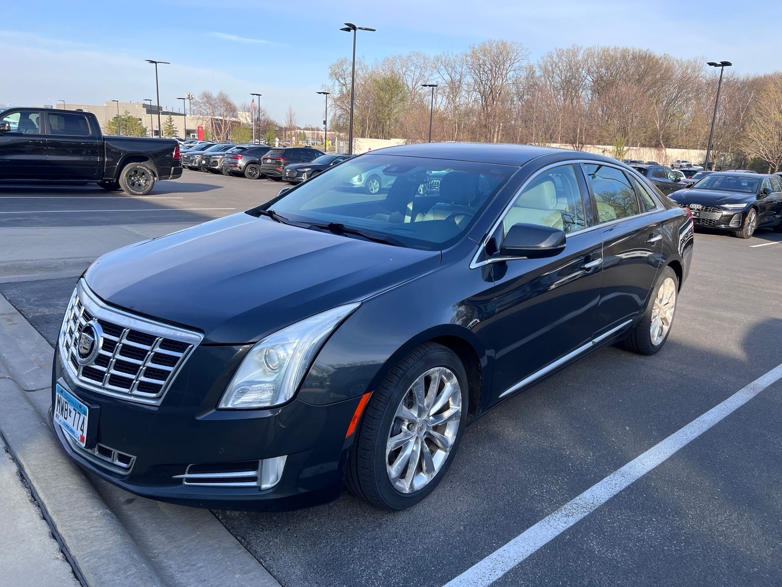 2014 Cadillac XTS Premium -
                  Golden Valley, MN
