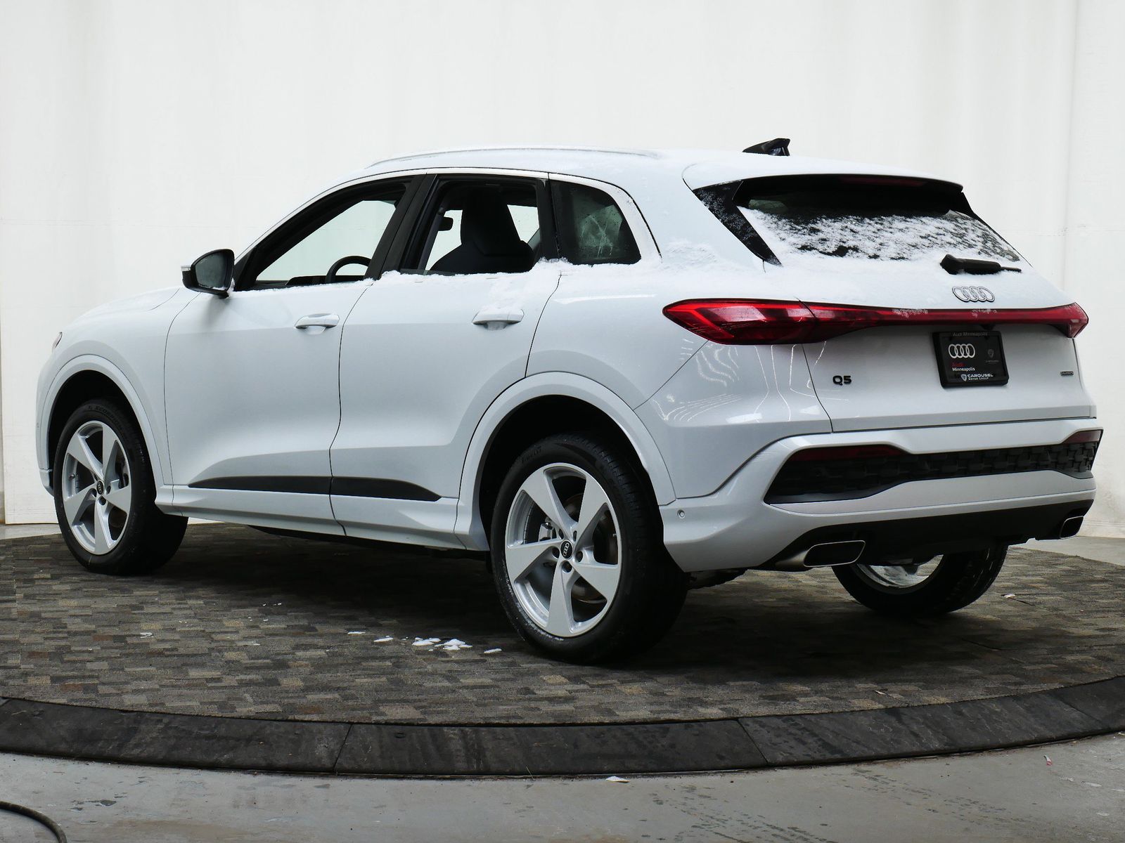 Thumbnail: 2025 Audi Q5 - 4