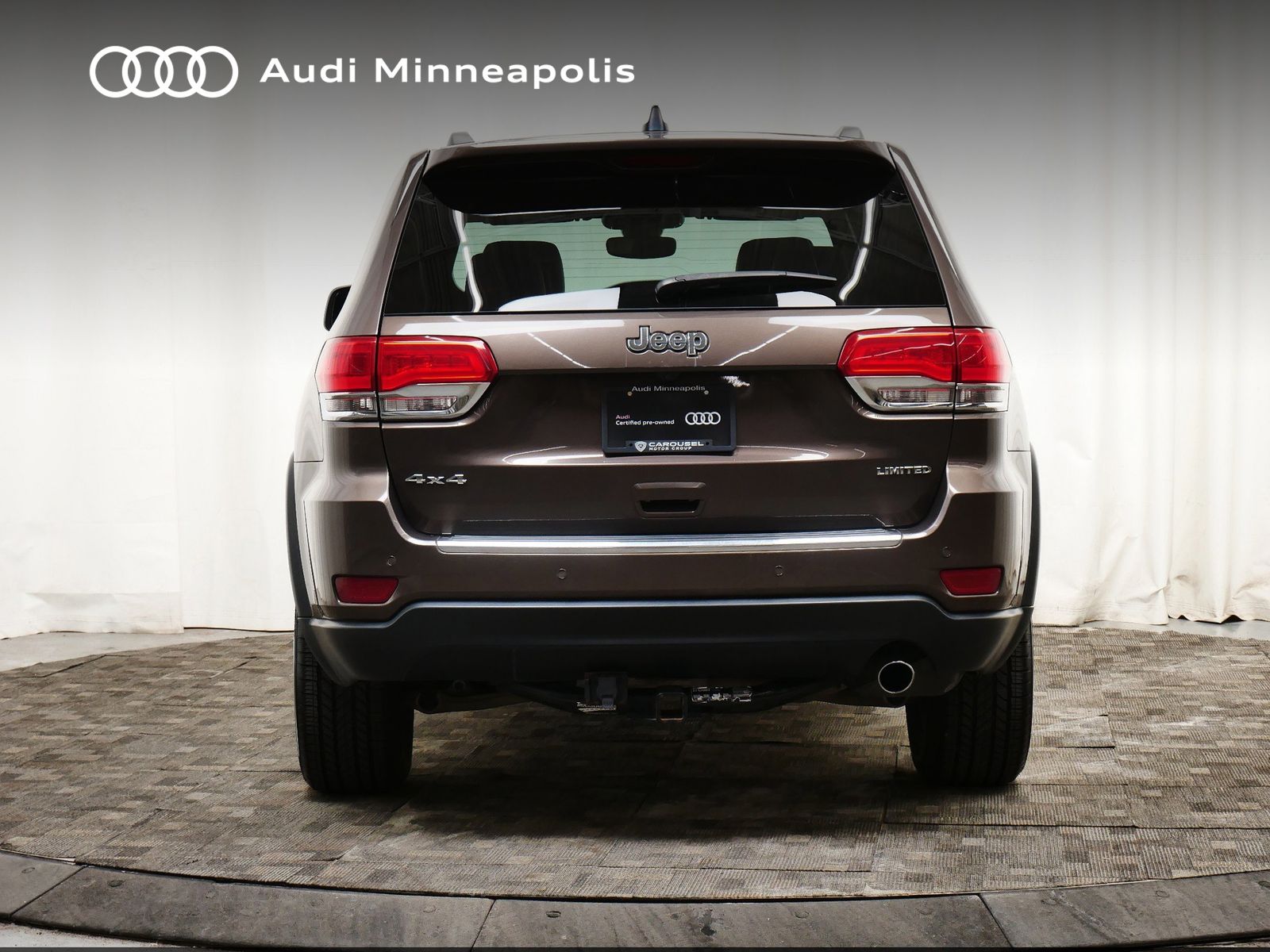 Thumbnail: 2017 Jeep Grand Cherokee - 6