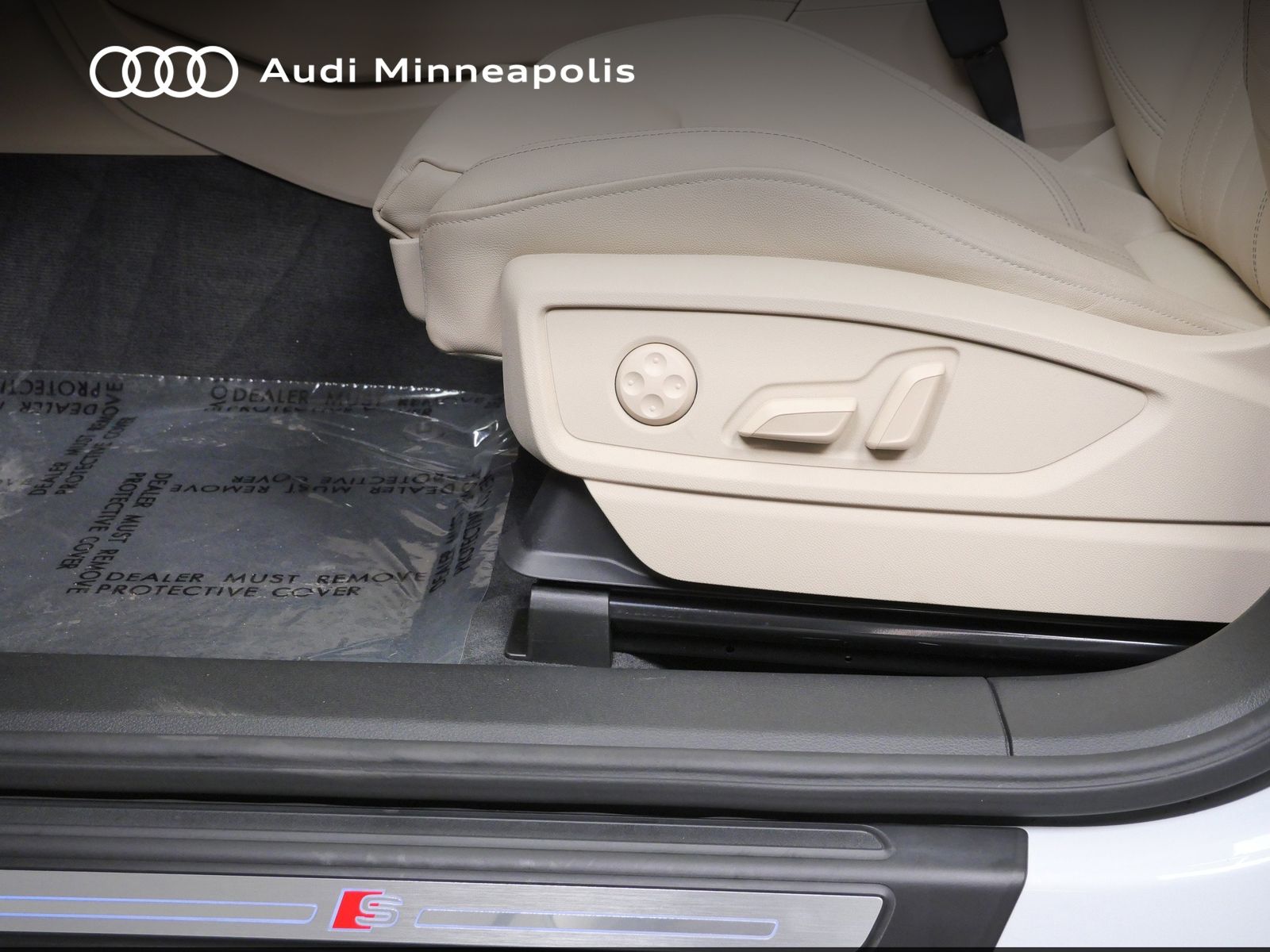 Thumbnail: 2023 Audi Q5 - 14