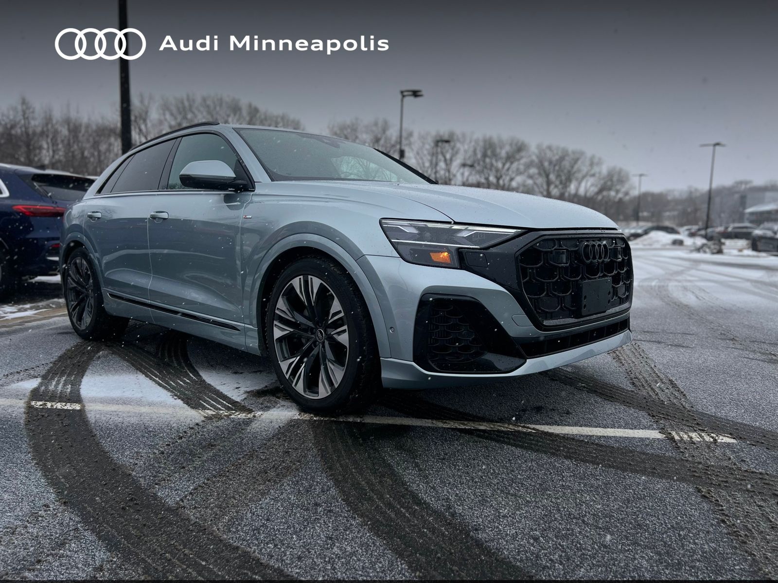 Thumbnail: 2025 Audi Q8 - 10