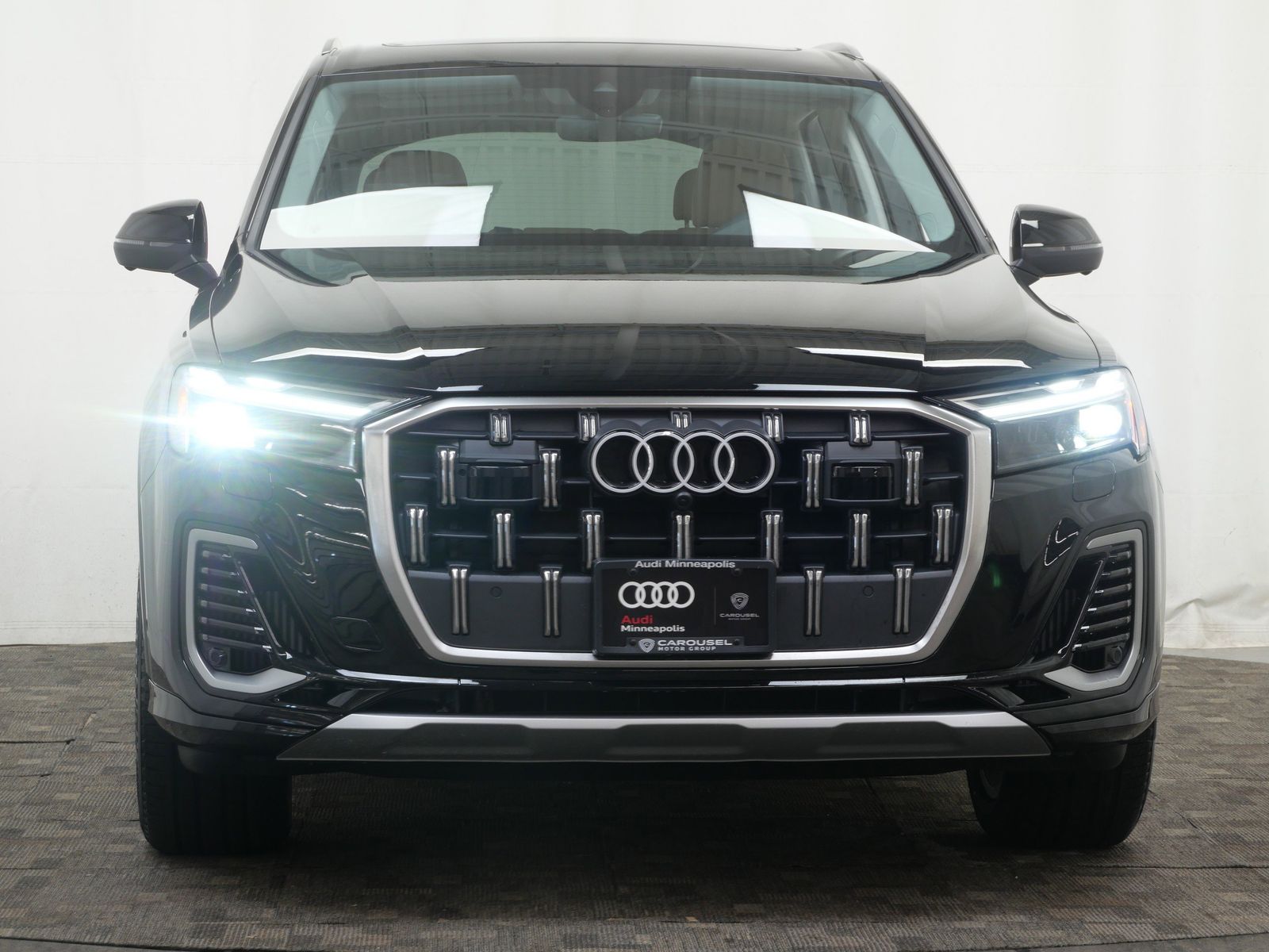 Thumbnail: 2026 Audi Q7 - 9