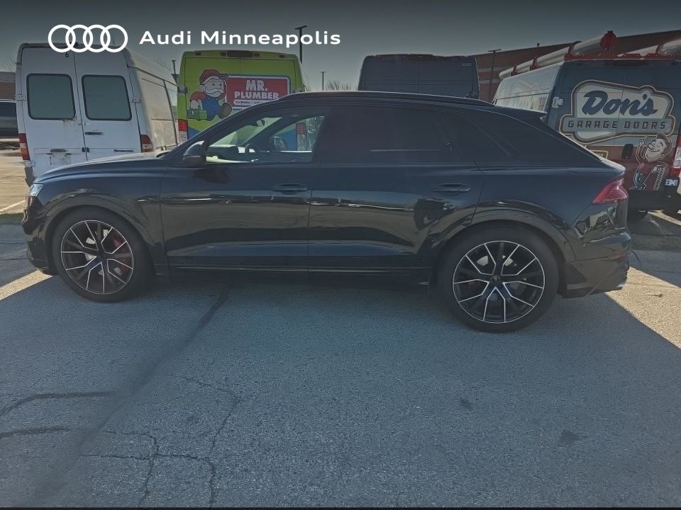 Thumbnail: 2023 Audi SQ8 - 3