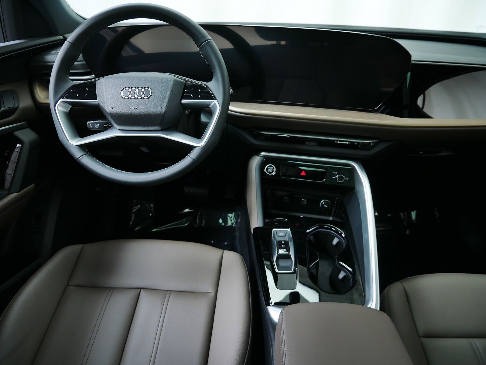 Thumbnail: 2025 Audi Q5 - 13