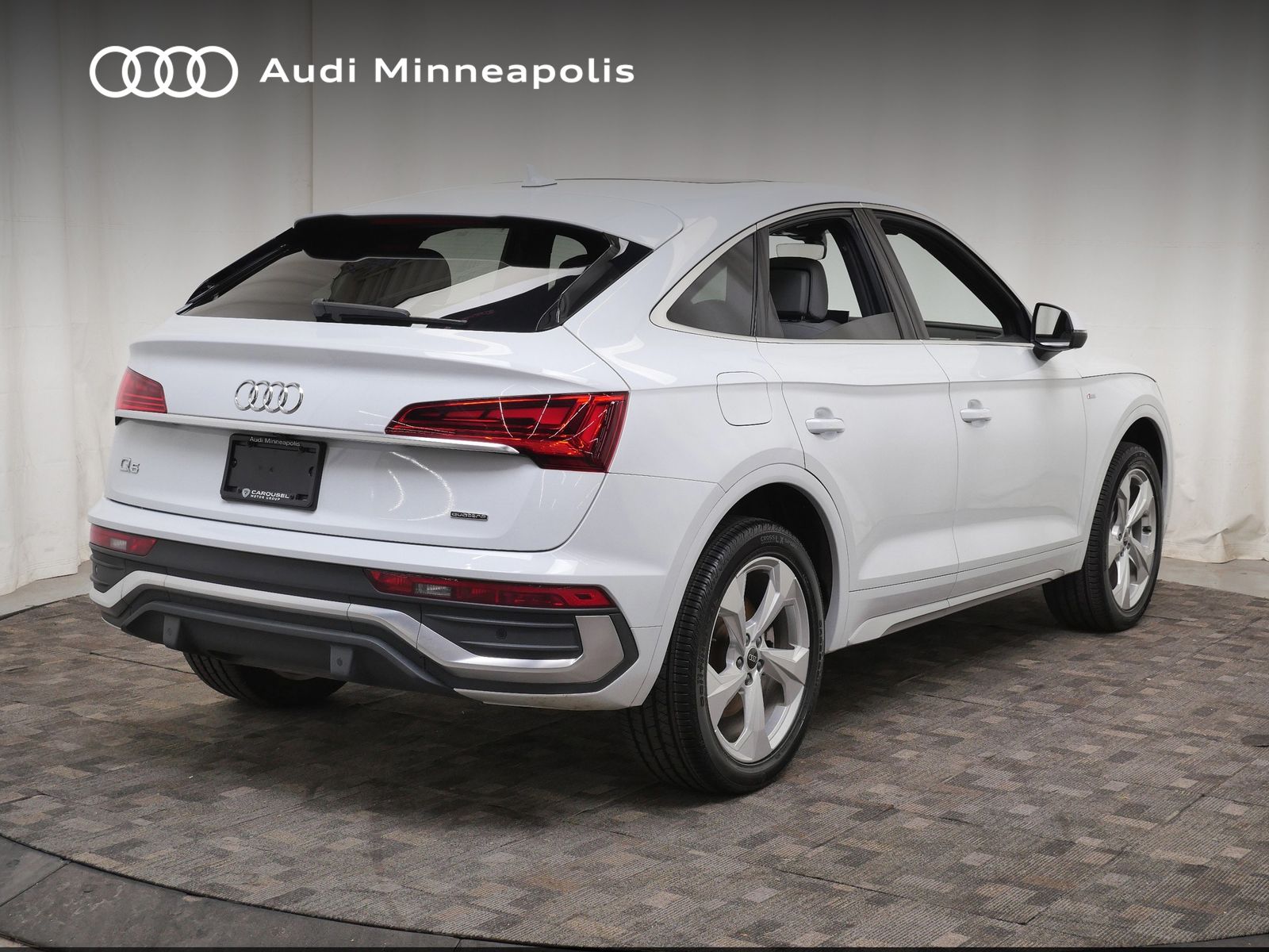Thumbnail: 2023 Audi Q5 - 7