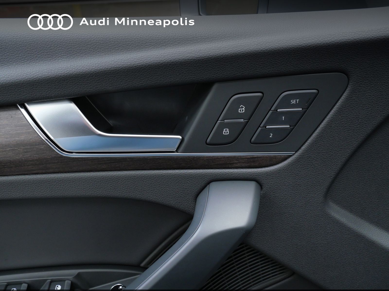 Thumbnail: 2025 Audi Q5 - 24