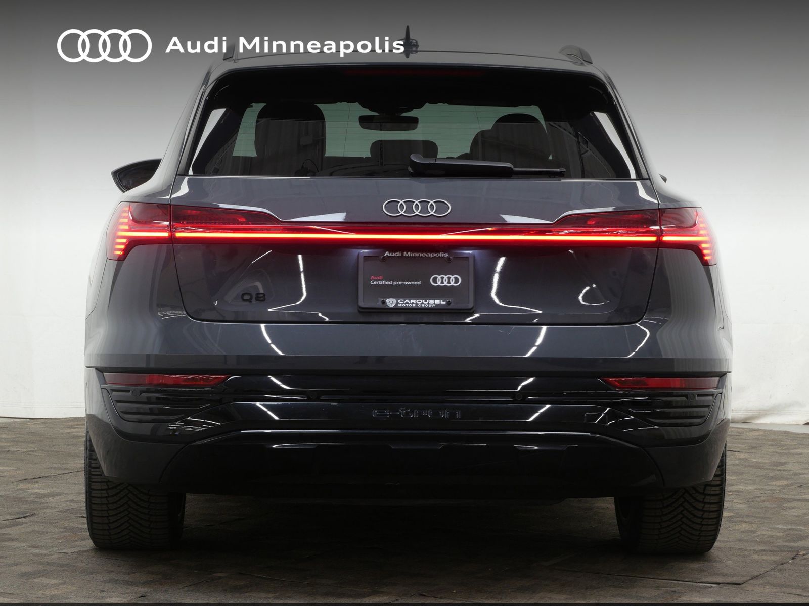 Thumbnail: 2024 Audi Q8 e-tron - 7