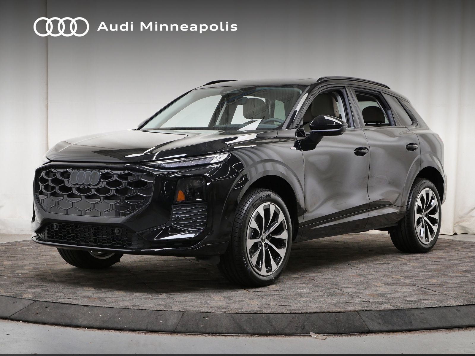 Thumbnail: 2026 Audi Q3 - 1