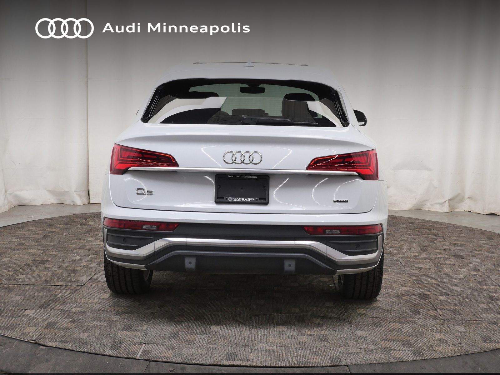 Thumbnail: 2023 Audi Q5 - 6
