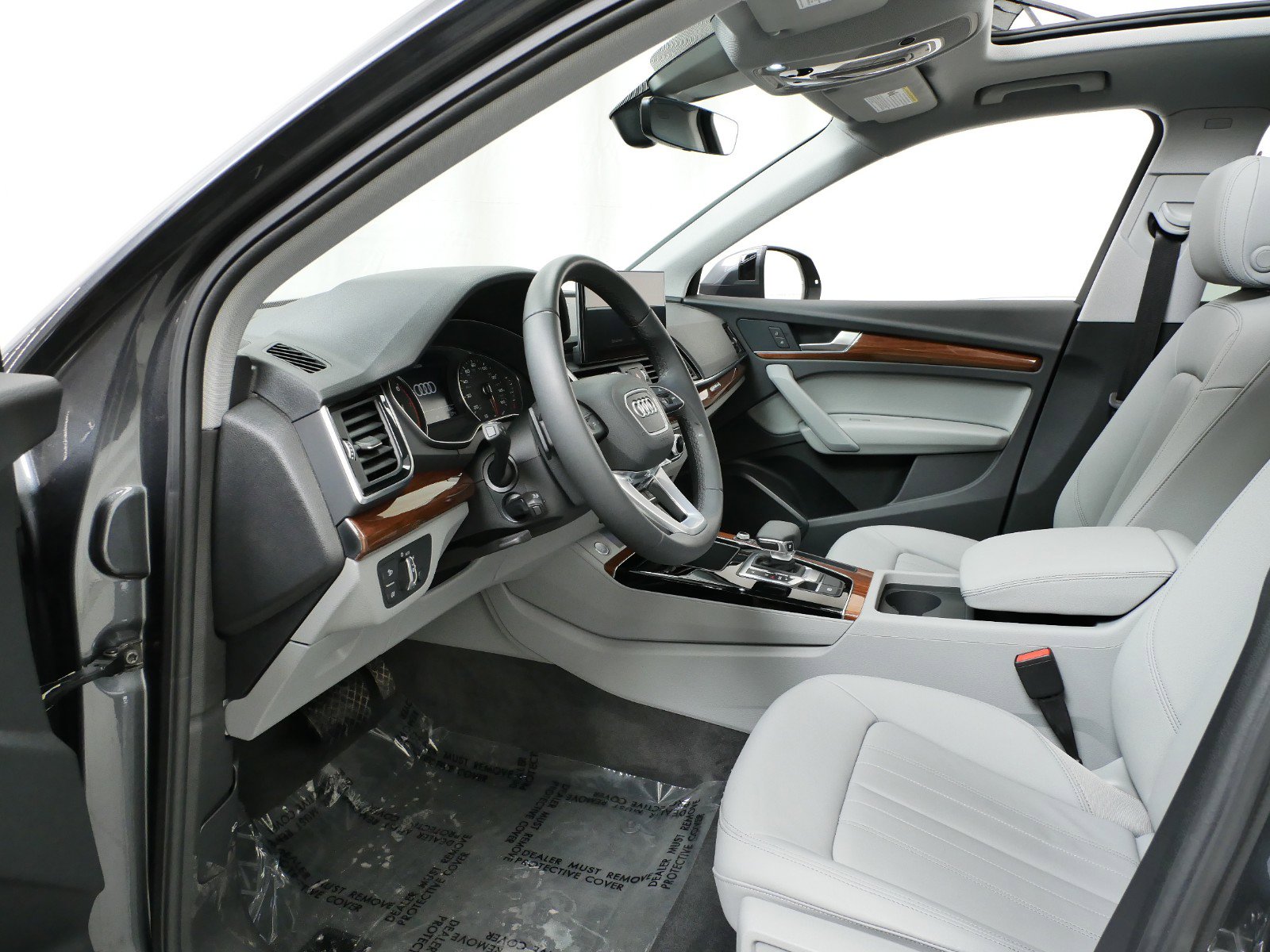 Certified 2023 Audi Q5 Premium with VIN WA1GAAFYXP2175900 for sale in Minneapolis, Minnesota