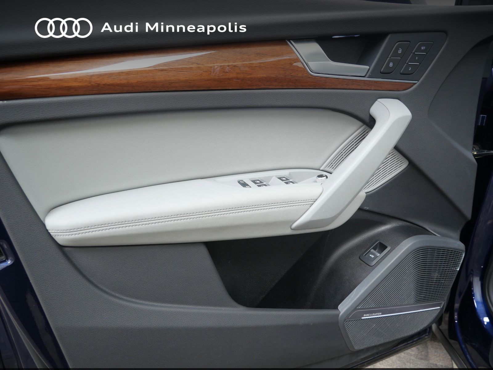 Thumbnail: 2022 Audi Q5 - 12