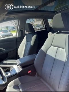 Thumbnail: 2025 Audi Q5 - 18