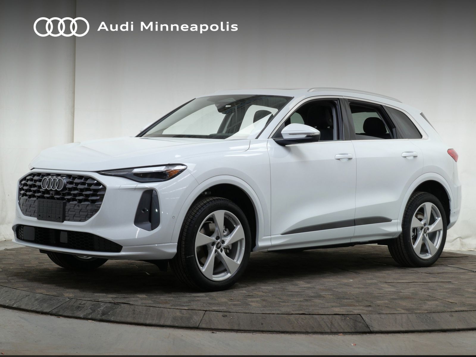 Thumbnail: 2025 Audi Q5 - 1