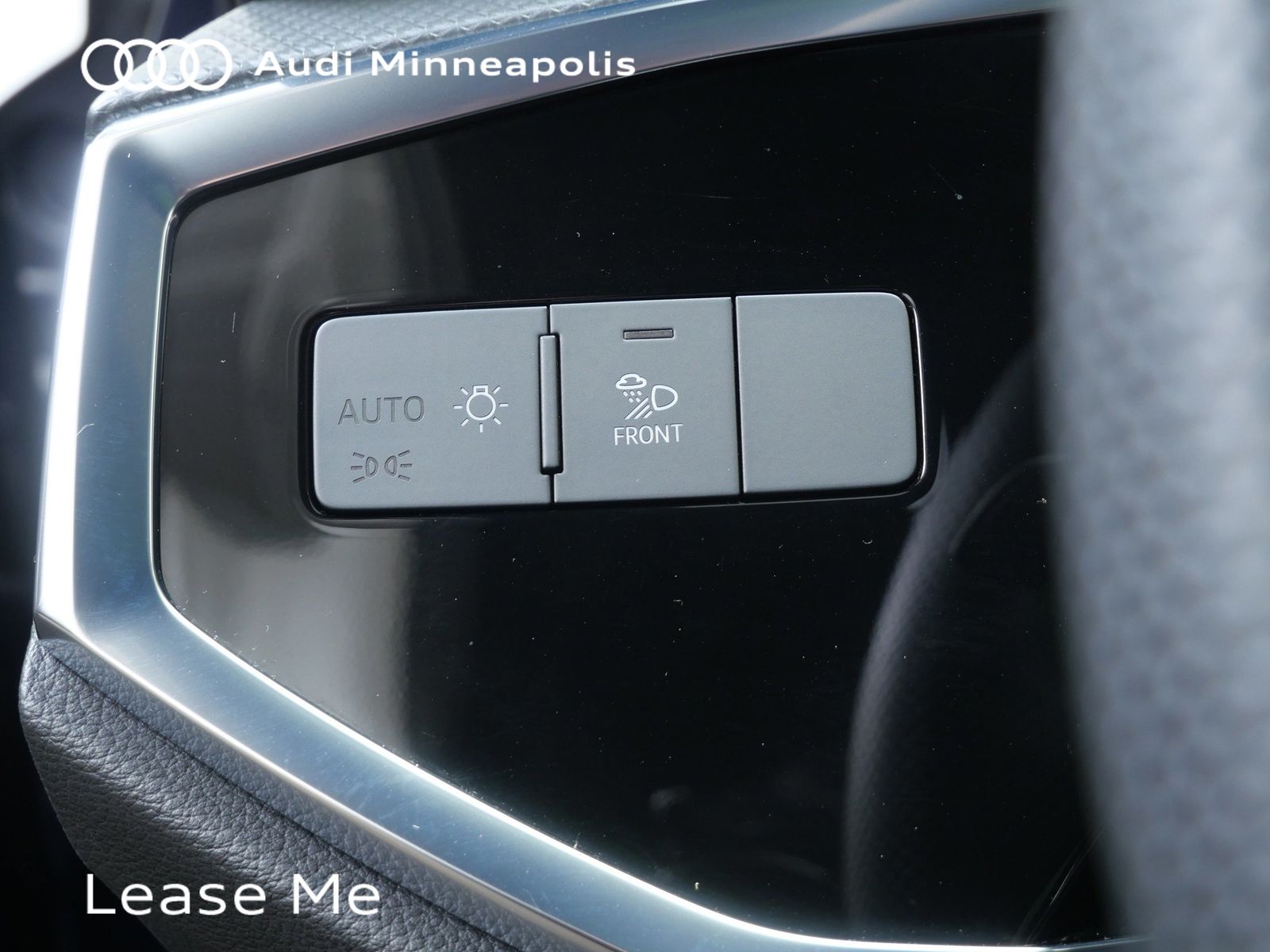 Thumbnail: 2025 Audi Q3 - 18